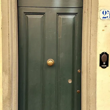 Art Oltrarno * פירנצה
